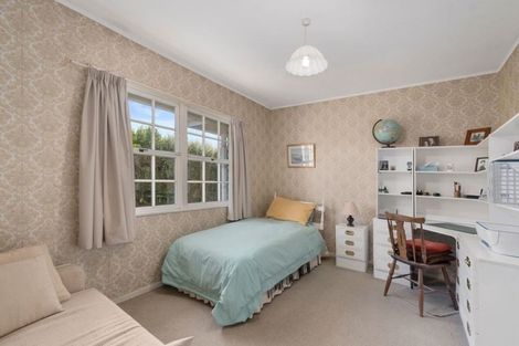 Photo of property in 71 Glencoe Road, Browns Bay, Auckland, 0630