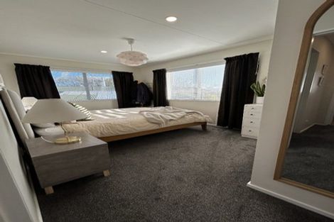 Photo of property in 17 Baillie Crescent, Carterton, 5713