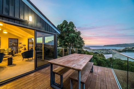 Photo of property in 55 Kahu Road, Paremata, Porirua, 5024