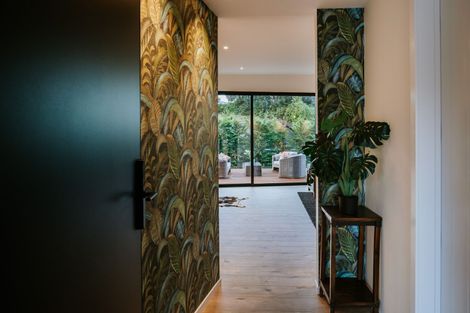 Photo of property in 13 Fern Burn Close, Wanaka, 9305