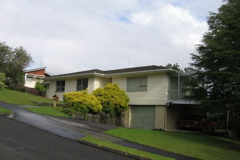 Photo of property in 3 Addis Place, Shelly Park, Auckland, 2014