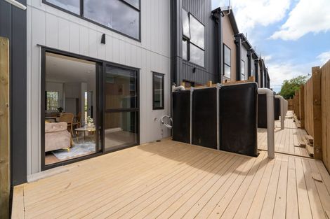 Photo of property in 3/442 Old Te Atatu Road, Te Atatu Peninsula, Auckland, 0610