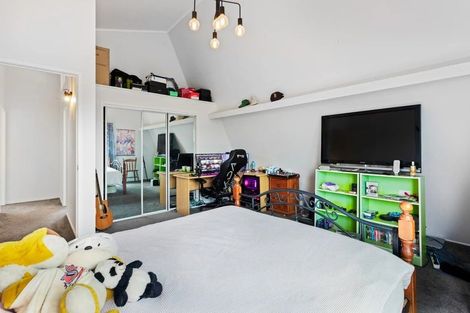 Photo of property in 2/8 Wood Street, Papakura, 2110