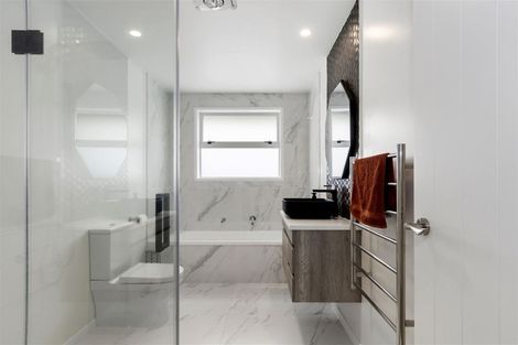 Photo of property in 4 Kotiate Street, Papamoa Beach, Papamoa, 3118