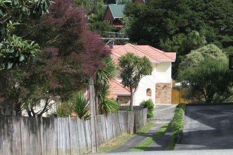 Photo of property in 74 Heathcote Road, Castor Bay, Auckland, 0620