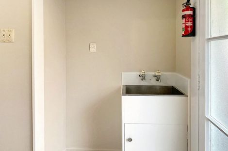 Photo of property in 5 Rolleston Street, Hokowhitu, Palmerston North, 4410