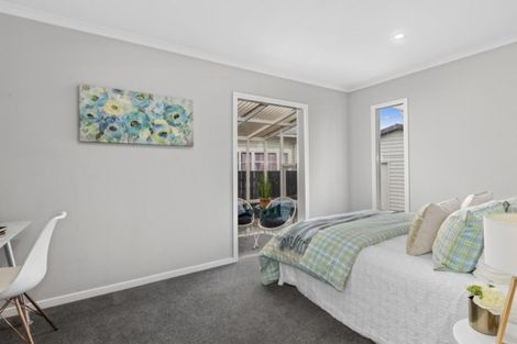 Photo of property in 1a Miro Street, Woburn, Lower Hutt, 5010