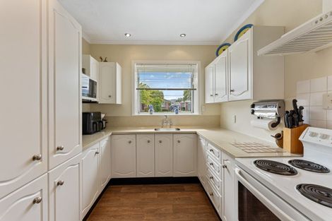 Photo of property in 11 Craig Grove, Elderslea, Upper Hutt, 5018