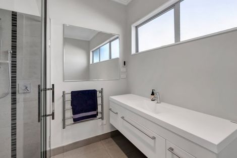 Photo of property in 18 Parkvue Drive, Bell Block, New Plymouth, 4312