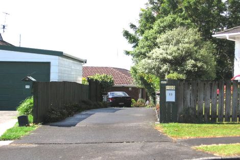 Photo of property in 13 Denver Avenue, Sunnyvale, Auckland, 0612