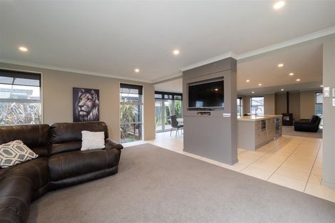 Photo of property in 14 Torbay Avenue, Huntingdon, Ashburton, 7774