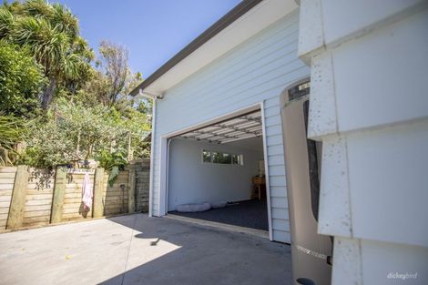 Photo of property in 6 Gilmour Street, Raglan, 3225