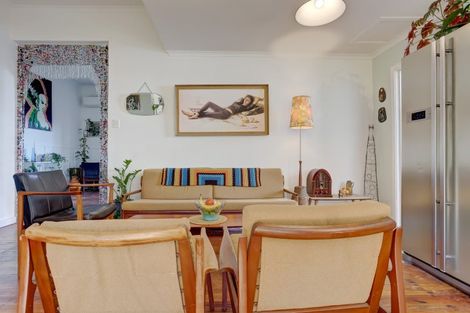 Photo of property in 92 Cornfoot Street, Castlecliff, Whanganui, 4501