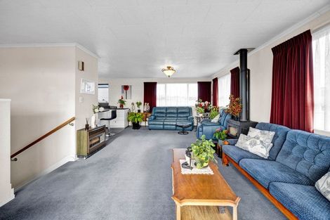 Photo of property in 17 Smeaton Road, Bell Block, New Plymouth, 4312