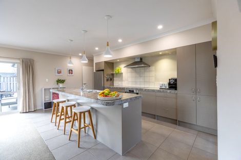 Photo of property in 25a Avenue Road, Greenmeadows, Napier, 4112