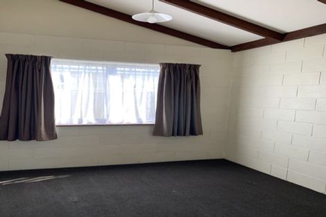 Photo of property in 1/204 Grove Road, Mayfair, Hastings, 4122