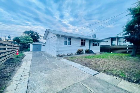 Photo of property in 44 Kirton Crescent, Manurewa, Auckland, 2102