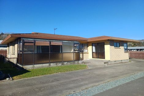 Photo of property in 1/20 Ranui Road, Stoke, Nelson, 7011