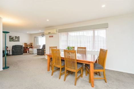 Photo of property in 21 Parnell Heights Drive, Kelvin Grove, Palmerston North, 4414