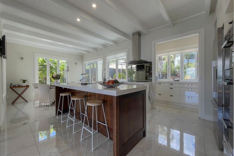 Photo of property in 11 Ngarimu Heights Row, Ngarimu Bay, Thames, 3575