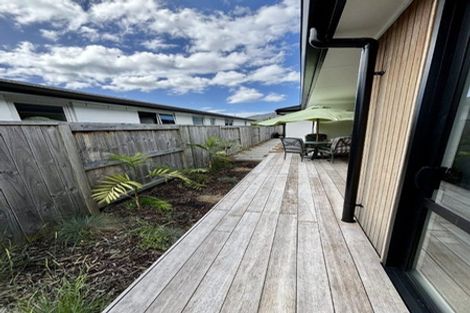 Photo of property in 18 Awatira Drive, Papamoa Beach, Papamoa, 3118