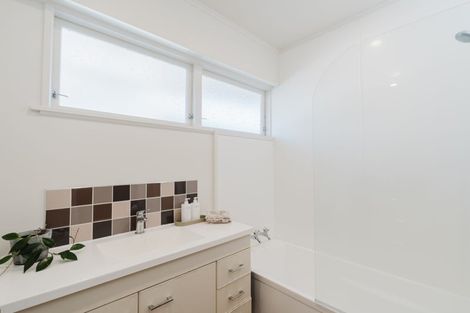 Photo of property in 5a Claude Street, Fairfield, Hamilton, 3214