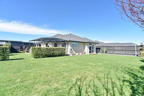 Photo of property in 49 Sequoia Way, Rangiora, 7400