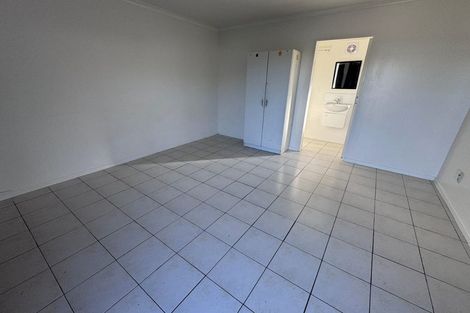 Photo of property in 35 Alexander Street, Awapuni, Palmerston North, 4412