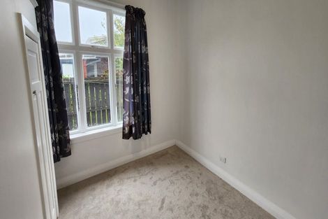 Photo of property in 9 Mahoe Street, Strandon, New Plymouth, 4312