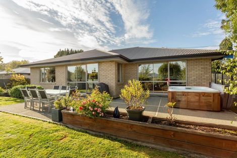 Photo of property in 14 Magazine Road, Mosgiel, 9092