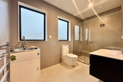 Photo of property in 16 Kiokio Place, Swanson, 0614