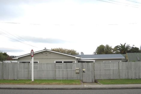 Photo of property in 68 Raumati Road, Raumati Beach, Paraparaumu, 5032
