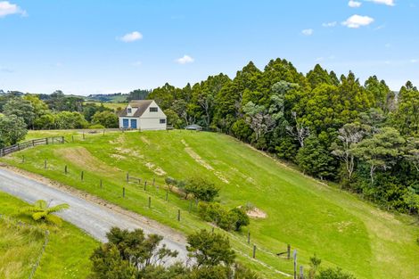 Photo of property in 65 M Greenwood Road, Leigh, 0972