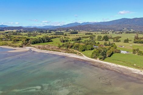 Photo of property in 34 Battery Road, Patons Rock, Takaka, 7182