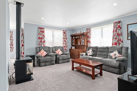 Photo of property in 9 Wembley Close, Nawton, Hamilton, 3200