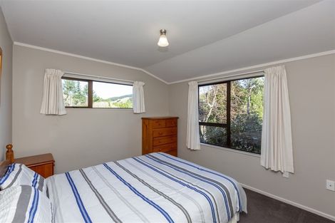 Photo of property in 12 Hookway Grove, Paraparaumu, 5032