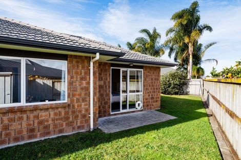 Photo of property in 5 Allgood Place, Rototuna North, Hamilton, 3210