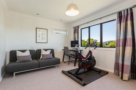 Photo of property in 34 Navigation Drive, Whitby, Porirua, 5024