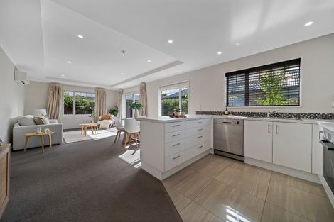 Photo of property in 4/249 Wairakei Road, Bryndwr, Christchurch, 8053