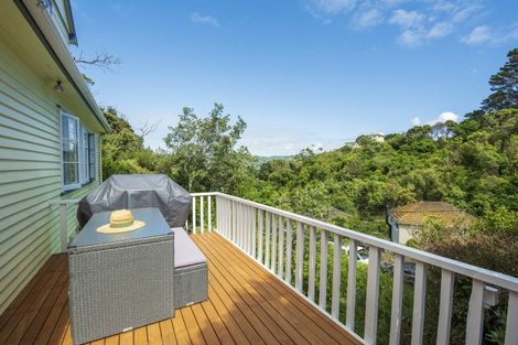 Photo of property in 28 Tannadyce Street, Strathmore Park, Wellington, 6022