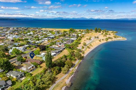 Photo of property in 63 Wharewaka Road, Wharewaka, Taupo, 3330