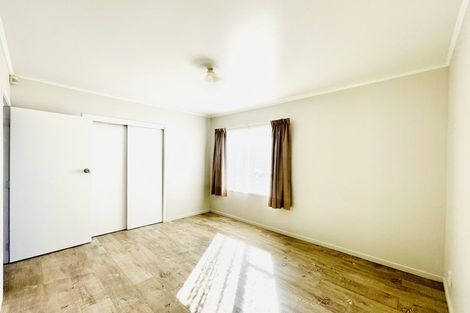 Photo of property in 4 Smedley Street, Manurewa, Auckland, 2102