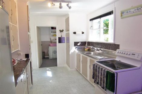 Photo of property in 13 Horomona Road, Paekakariki, 5034