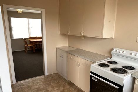 Photo of property in 1/95 Whites Line East, Waiwhetu, Lower Hutt, 5010