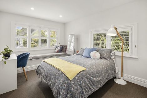 Photo of property in 56 Glen Road, Kelburn, Wellington, 6012