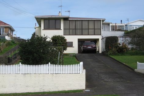 Photo of property in 75 Mould Street, Waitara, 4320
