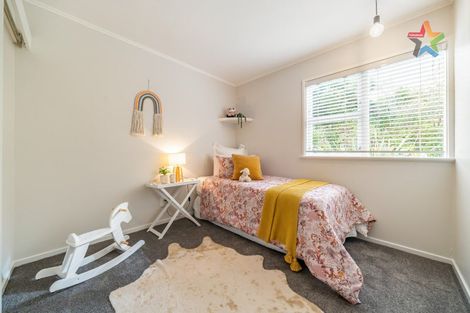 Photo of property in 10 Walnut Way, Maungaraki, Lower Hutt, 5010