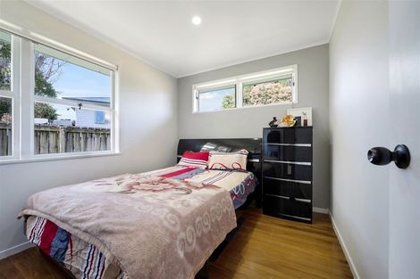 Photo of property in 53 Chorley Avenue, Massey, Auckland, 0614