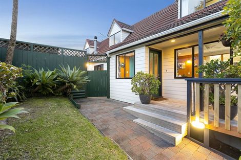 Photo of property in 51 Rhinevale Close, Henderson, Auckland, 0612