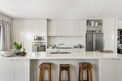 Photo of property in 87b Castor Bay Road, Castor Bay, Auckland, 0620